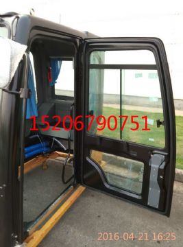 點(diǎn)擊查看詳細(xì)信息<br>標(biāo)題：三一SY215-9/SY-9型挖掘機(jī)駕駛室總成 帶內(nèi)飾線(xiàn)束 閱讀次數(shù)：3353